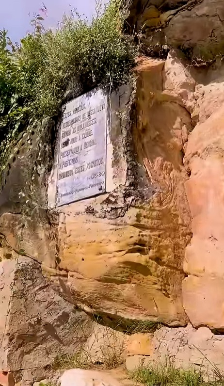 Penedo: a cidade que nasceu de uma pedra